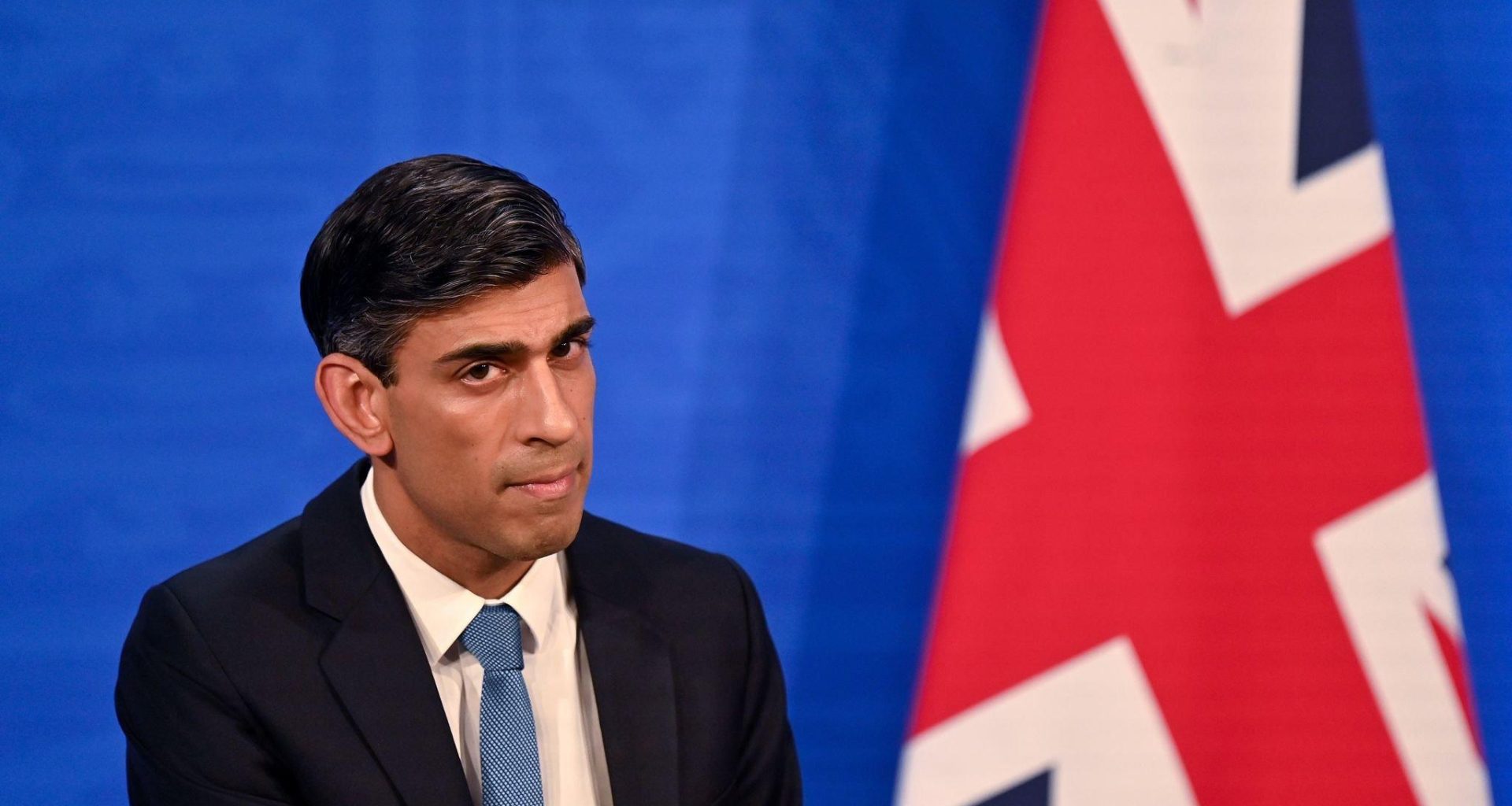 Rishi Sunak hosting a press conference